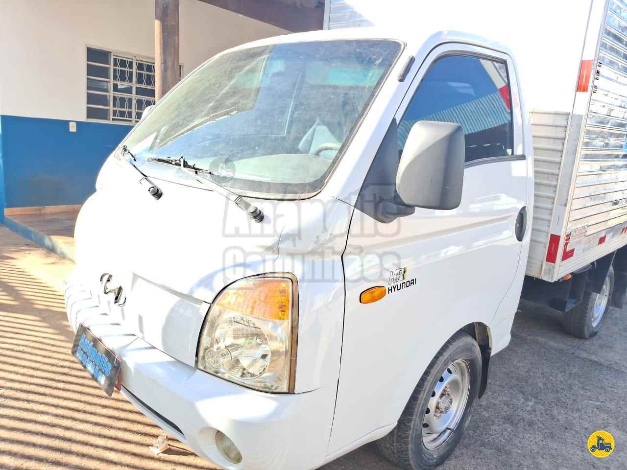 CAMINHAO HYUNDAI HR Baú Furgão 3/4 4x2 Anápolis Caminhões ANAPOLIS GOIAS GO