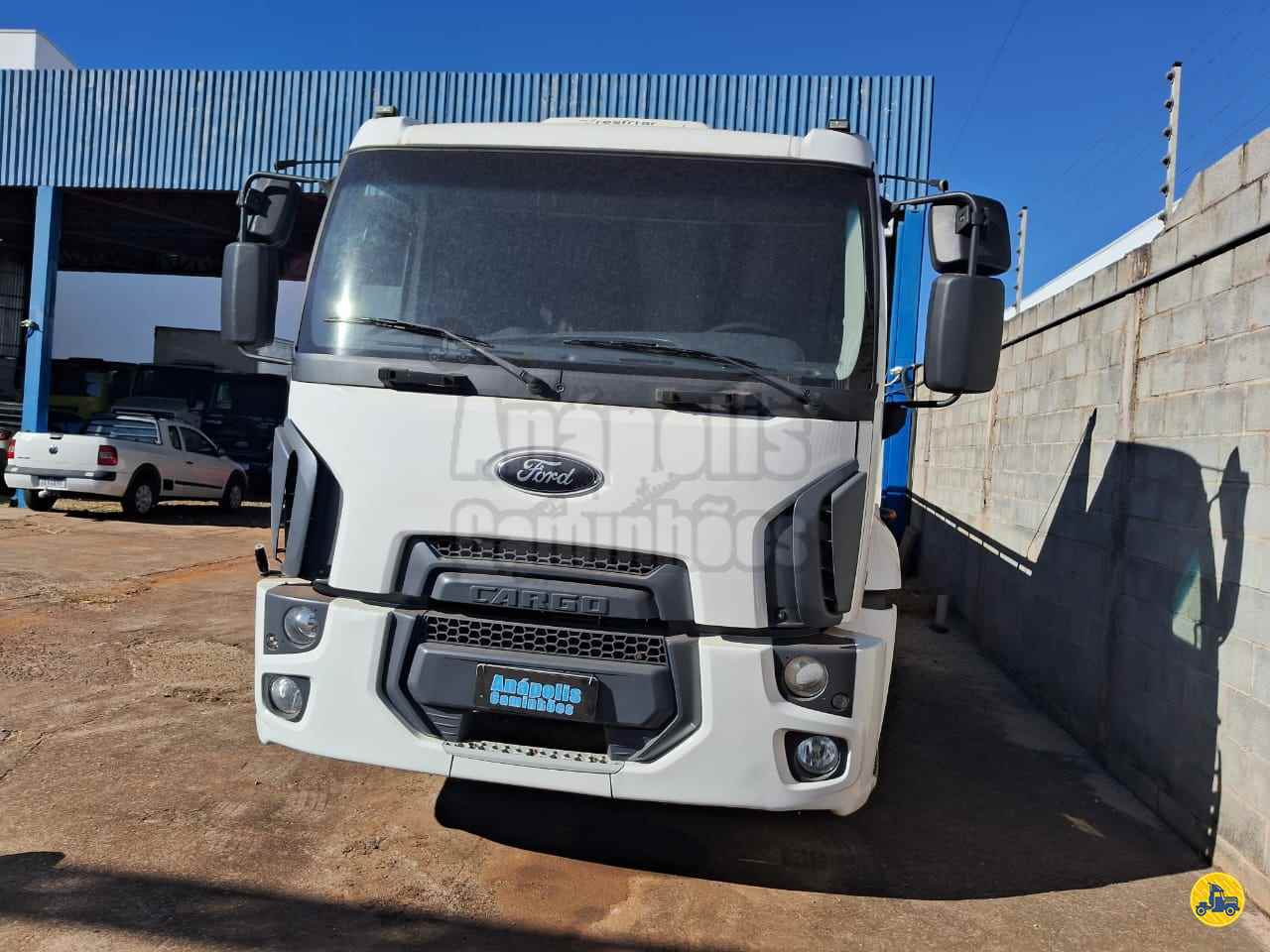 CAMINHAO FORD CARGO 1719 Carga Seca Toco 4x2 Anápolis Caminhões ANAPOLIS GOIAS GO