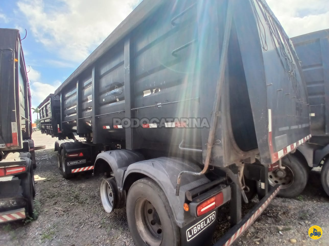 CARRETA BITREM BASCULANTE Rodocatarina - Librelato  ITAJAI SANTA CATARINA SC