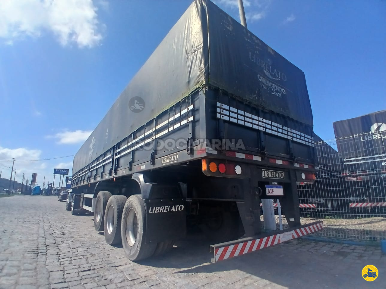CARRETA SEMI-REBOQUE GRANELEIRO Rodocatarina - Librelato  ITAJAI SANTA CATARINA SC