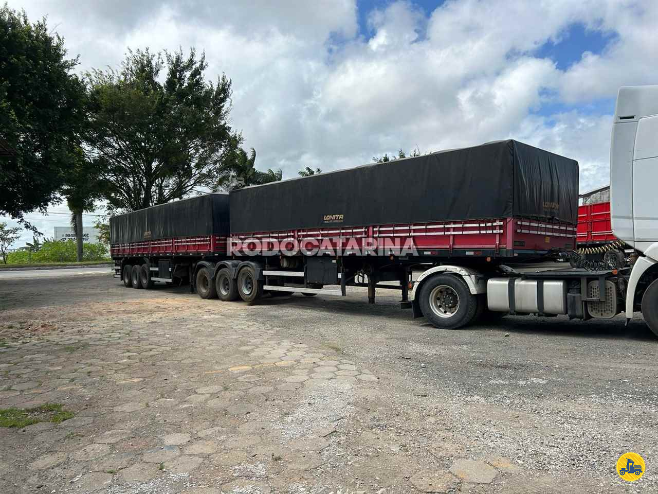 CARRETA BITREM 9 EIXOS GRANELEIRO Rodocatarina ITAJAI SANTA CATARINA SC