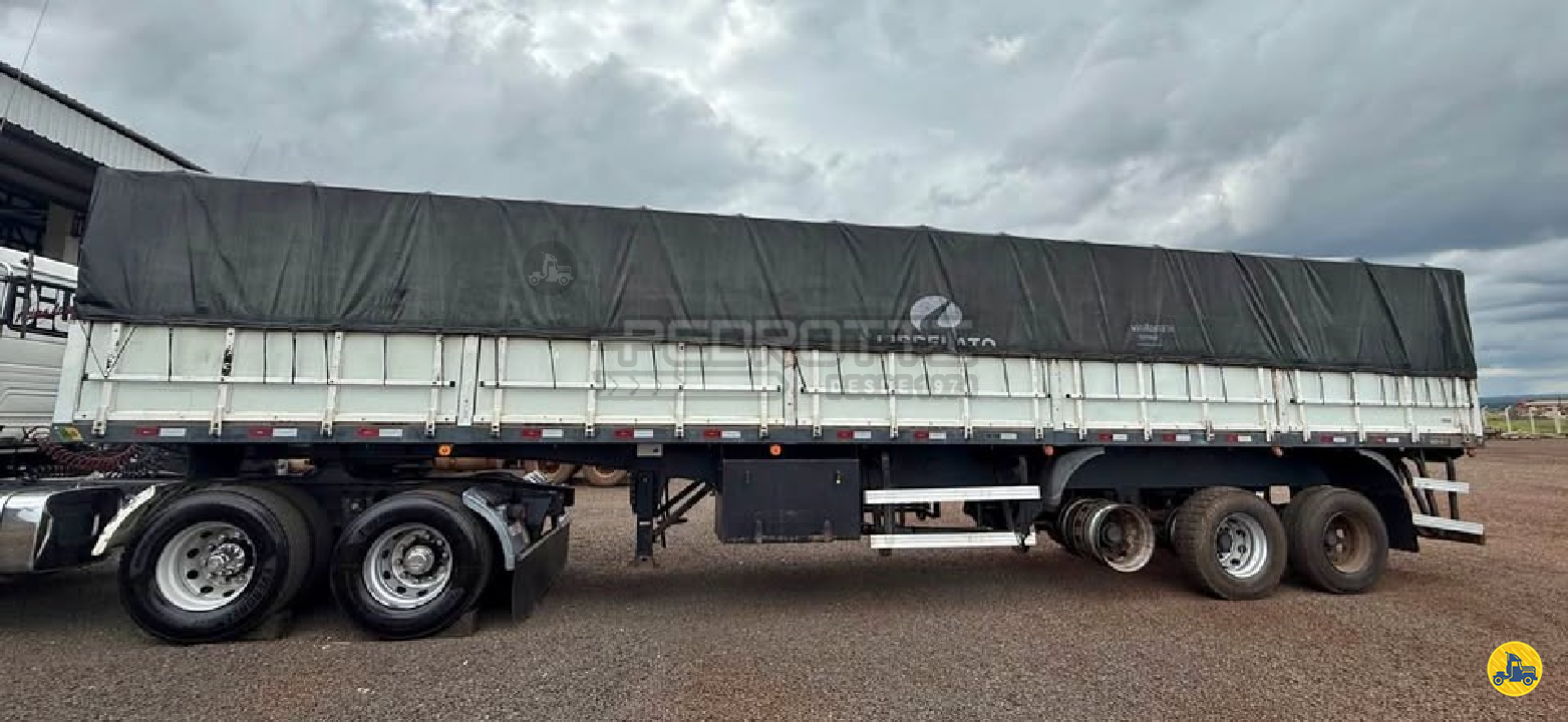 CARRETA SEMI-REBOQUE GRANELEIRO Pedrotti Implementos Rodoviários - Guerra SALTO GRANDE SÃO PAULO SP