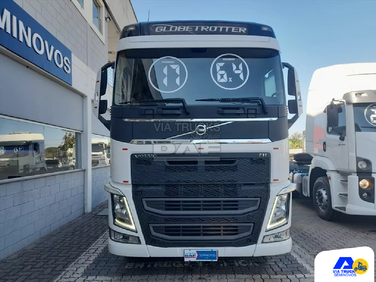 VOLVO FH 540 de Via Trucks - DAF - Guarulhos-SP