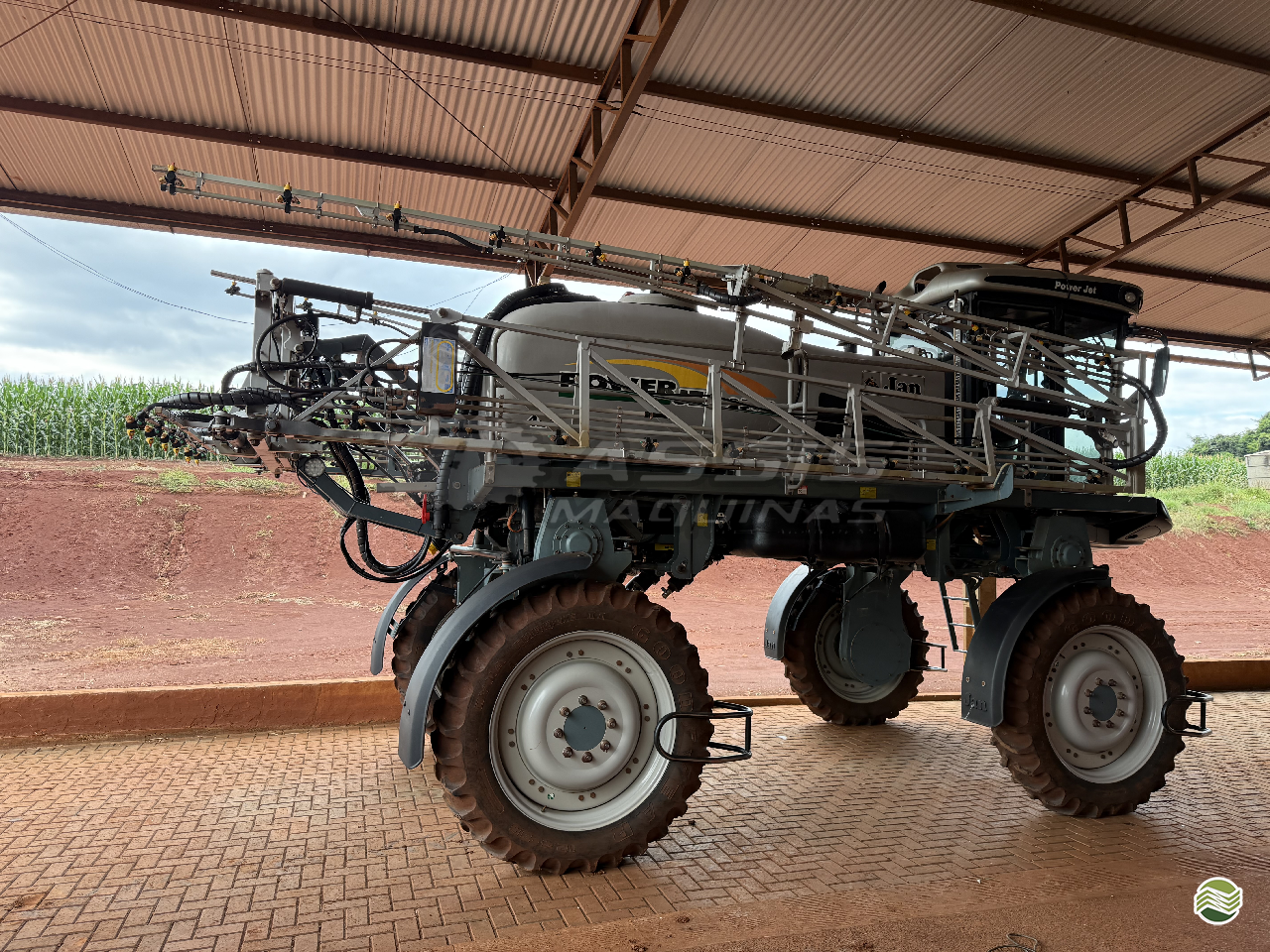 PULVERIZADOR JAN POWER JET 2500 Tração 4x4 Assis Máquinas ASSIS CHATEAUBRIAND PARANÁ PR