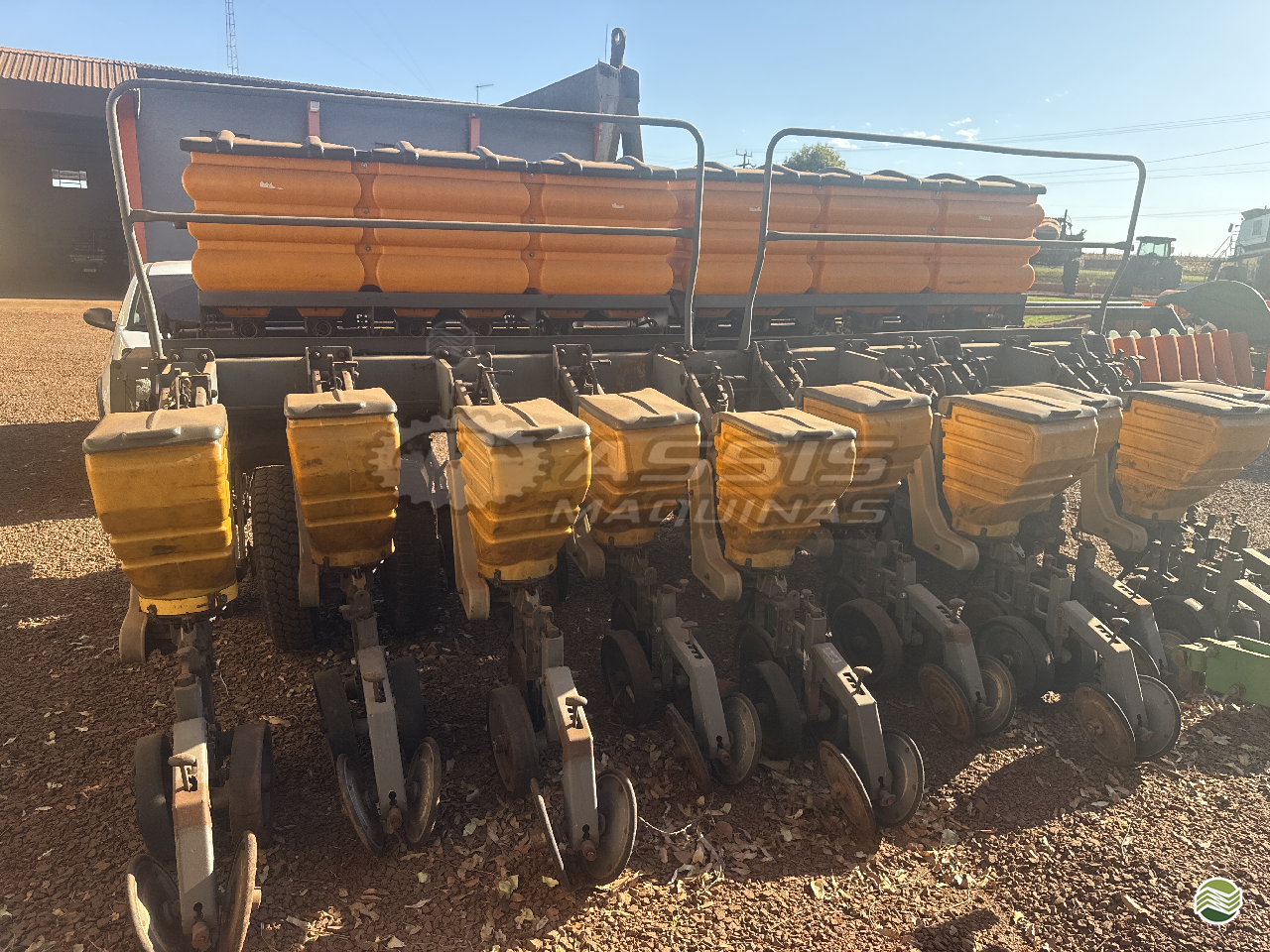 PLANTADEIRA VALTRA HITECH BP 1106 Assis Máquinas ASSIS CHATEAUBRIAND PARANÁ PR