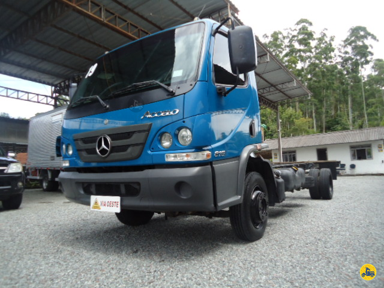 CAMINHAO MERCEDES-BENZ MB 815 3/4 4x2 Via Oeste Caminhões BLUMENAU SANTA CATARINA SC