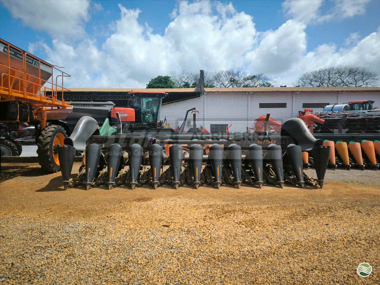 PLATAFORMA COLHEITADEIRA GTS PRODUTTIVA 1250 Agriterra Concessionária Stara - Lucas do Rio Verde LUCAS DO RIO VERDE MATO GROSSO MT