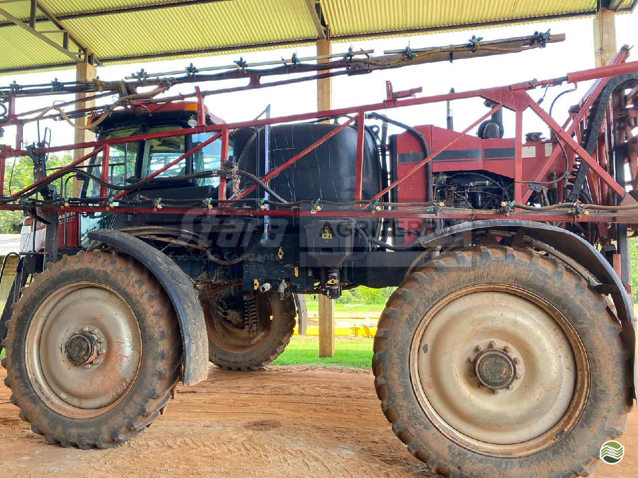 PULVERIZADOR CASE PATRIOT 350 Tração 4x4 Agriterra Concessionária Stara - Lucas do Rio Verde LUCAS DO RIO VERDE MATO GROSSO MT