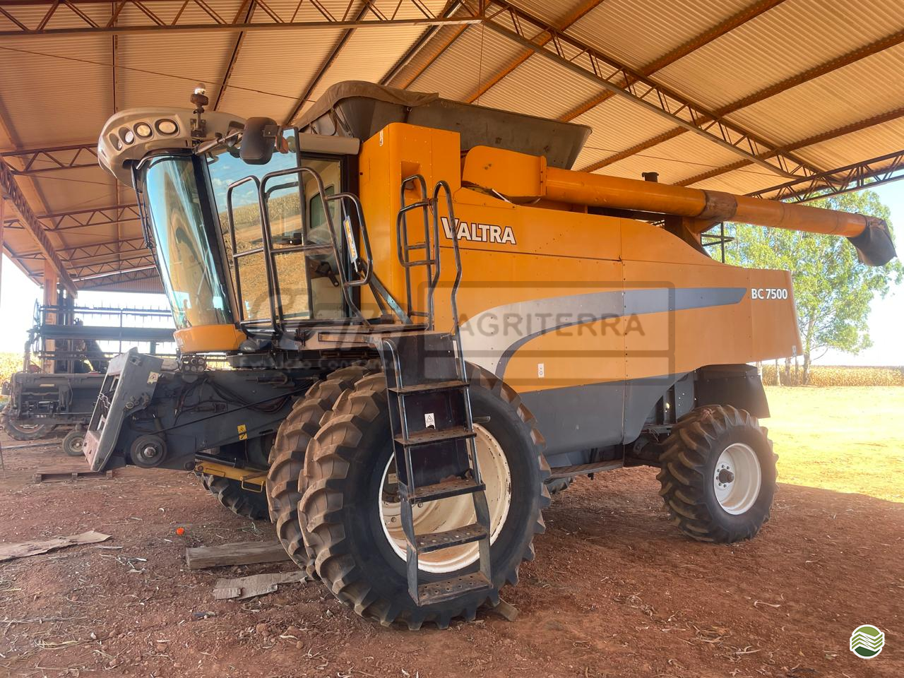 COLHEITADEIRA VALTRA VALTRA BC 7500 Agriterra Concessionária Stara - Lucas do Rio Verde LUCAS DO RIO VERDE MATO GROSSO MT