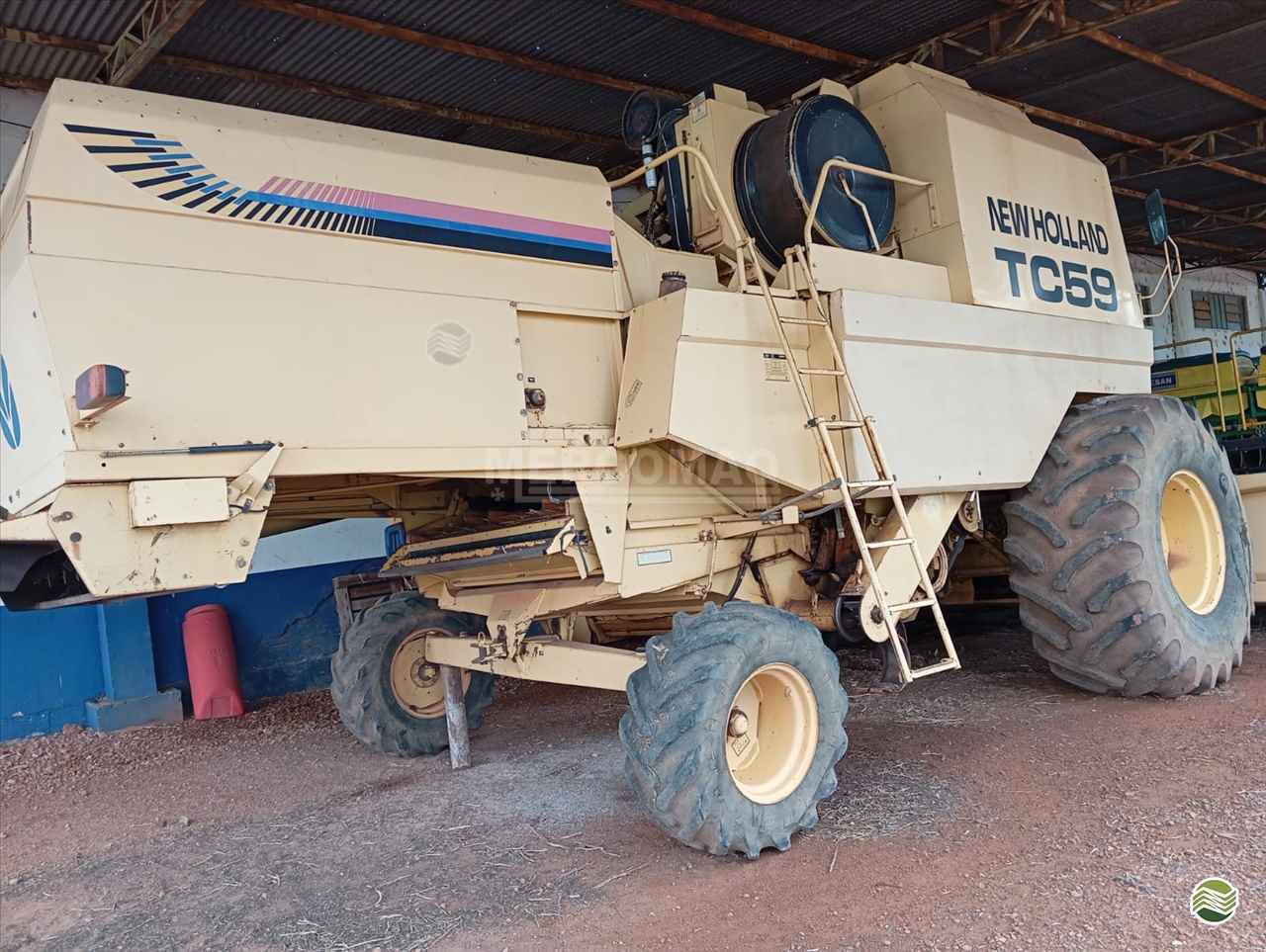 COLHEITADEIRA NEW HOLLAND TC 59 Mercomaq - JAN PRIMAVERA DO LESTE MATO GROSSO MT
