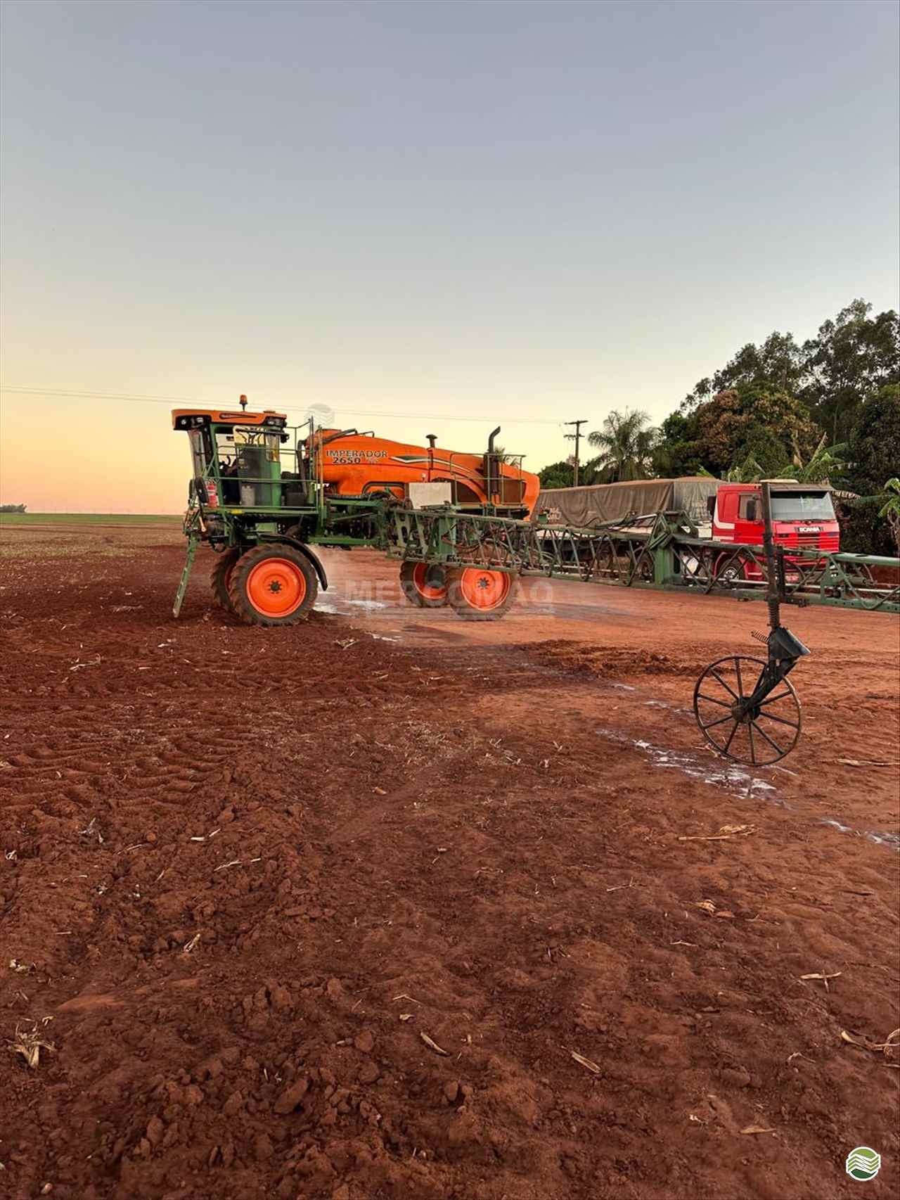 PULVERIZADOR STARA IMPERADOR 2650 Tração 4x2 Mercomaq - JAN PRIMAVERA DO LESTE MATO GROSSO MT