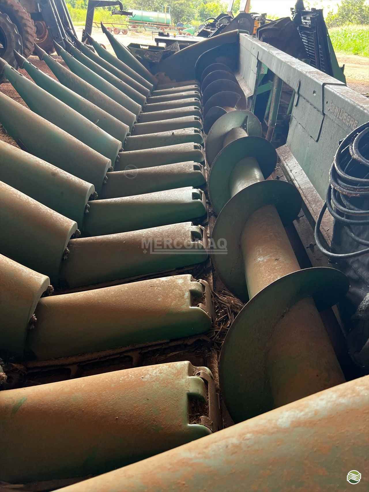 PLATAFORMA COLHEITADEIRA JOHN DEERE JOHN DEERE 614C Mercomaq - JAN PRIMAVERA DO LESTE MATO GROSSO MT