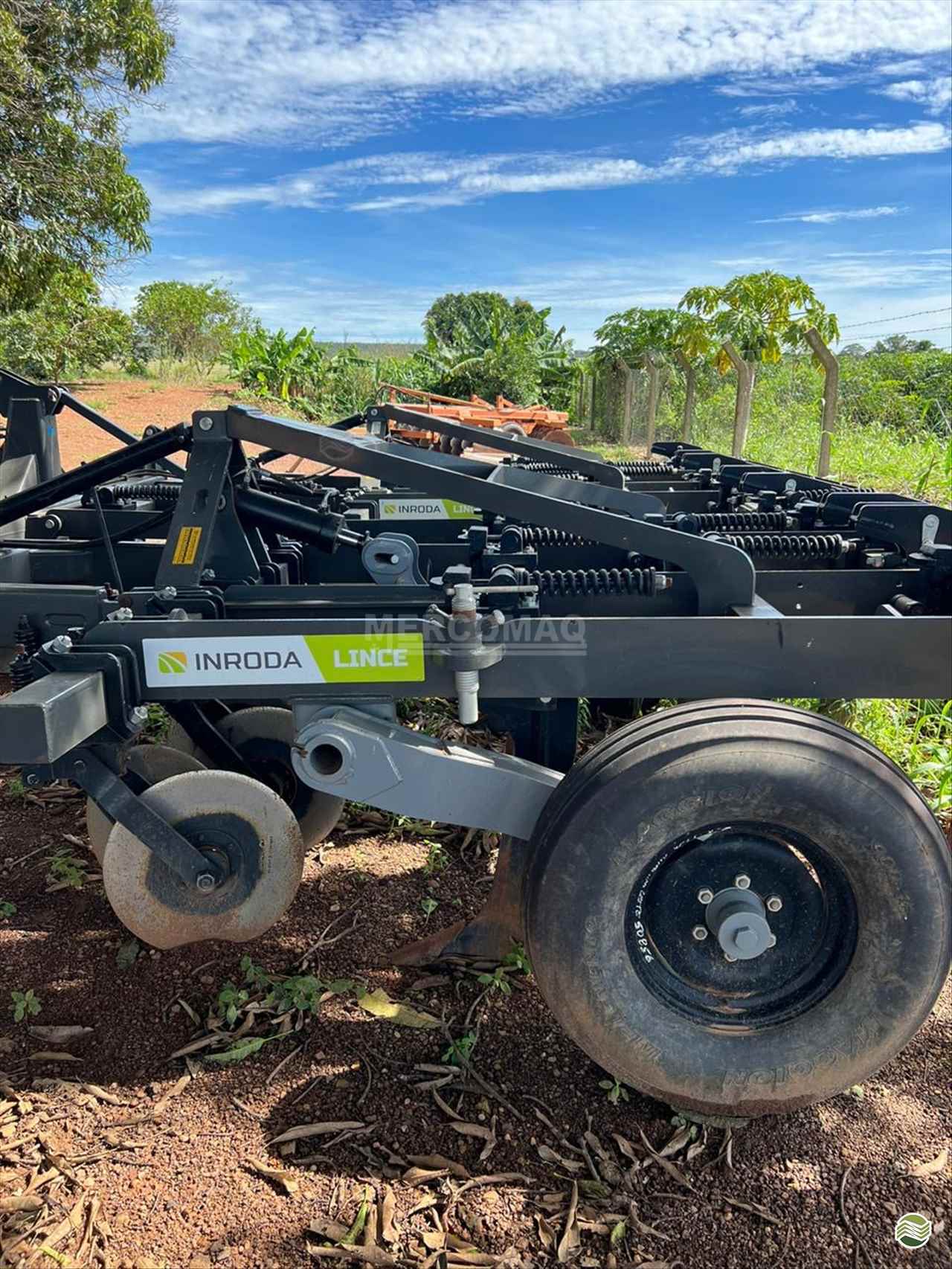 IMPLEMENTOS AGRICOLAS ESCARIFICADOR 21 HASTES DISCO CORTE Mercomaq - JAN PRIMAVERA DO LESTE MATO GROSSO MT