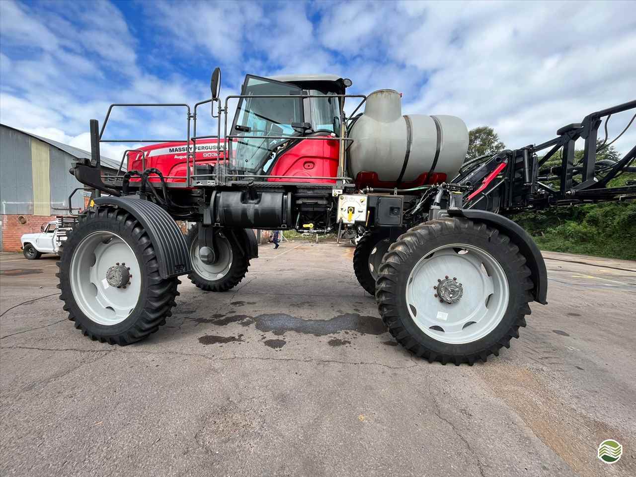 PULVERIZADOR MASSEY FERGUSON MF 9030 Tração 4x4 Rural Vendas® TERRA ROXA PARANÁ PR