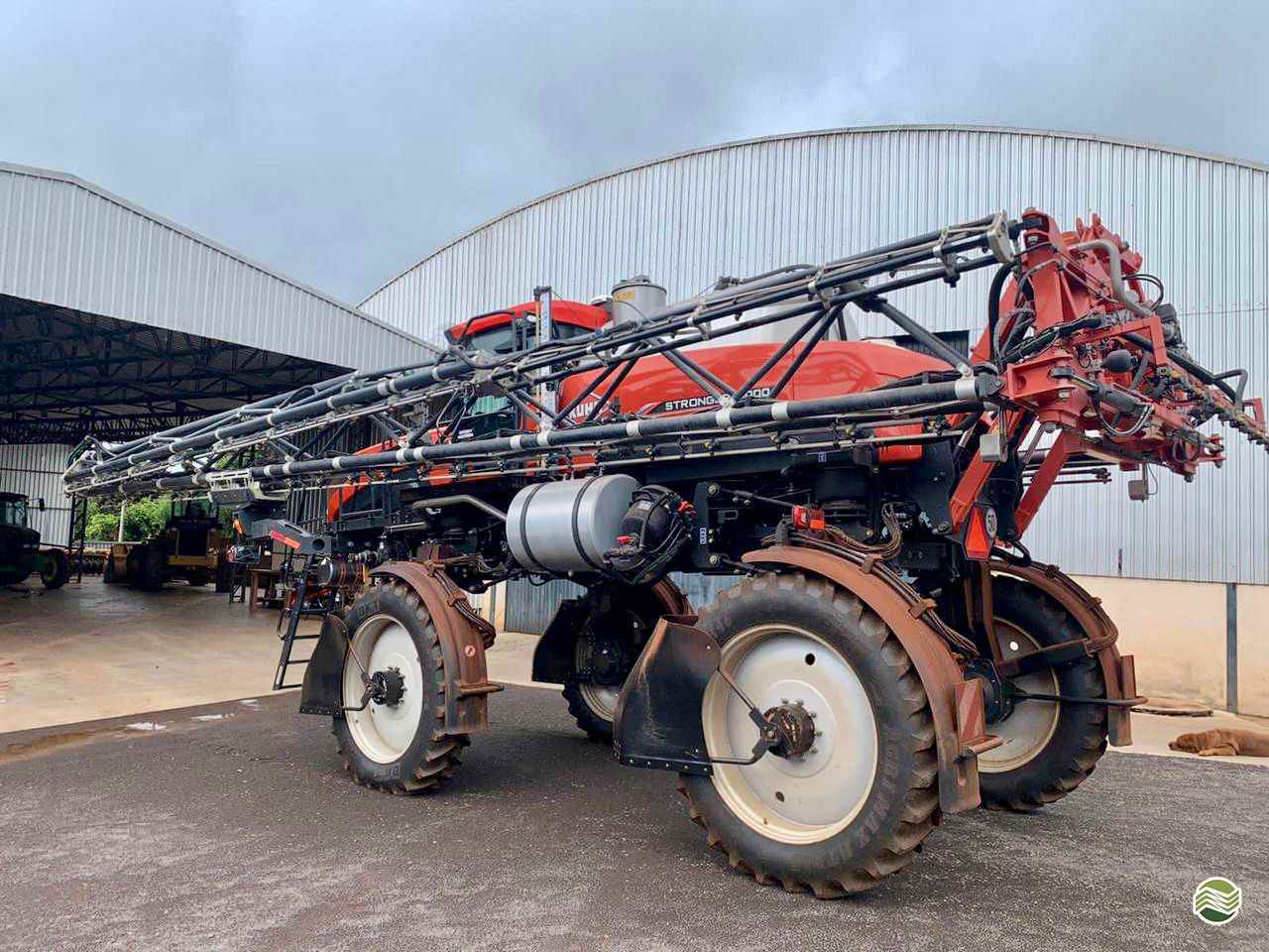 PULVERIZADOR KUHN STRONGER 4000 HD Tração 4x4 Rural Vendas® TERRA ROXA PARANÁ PR