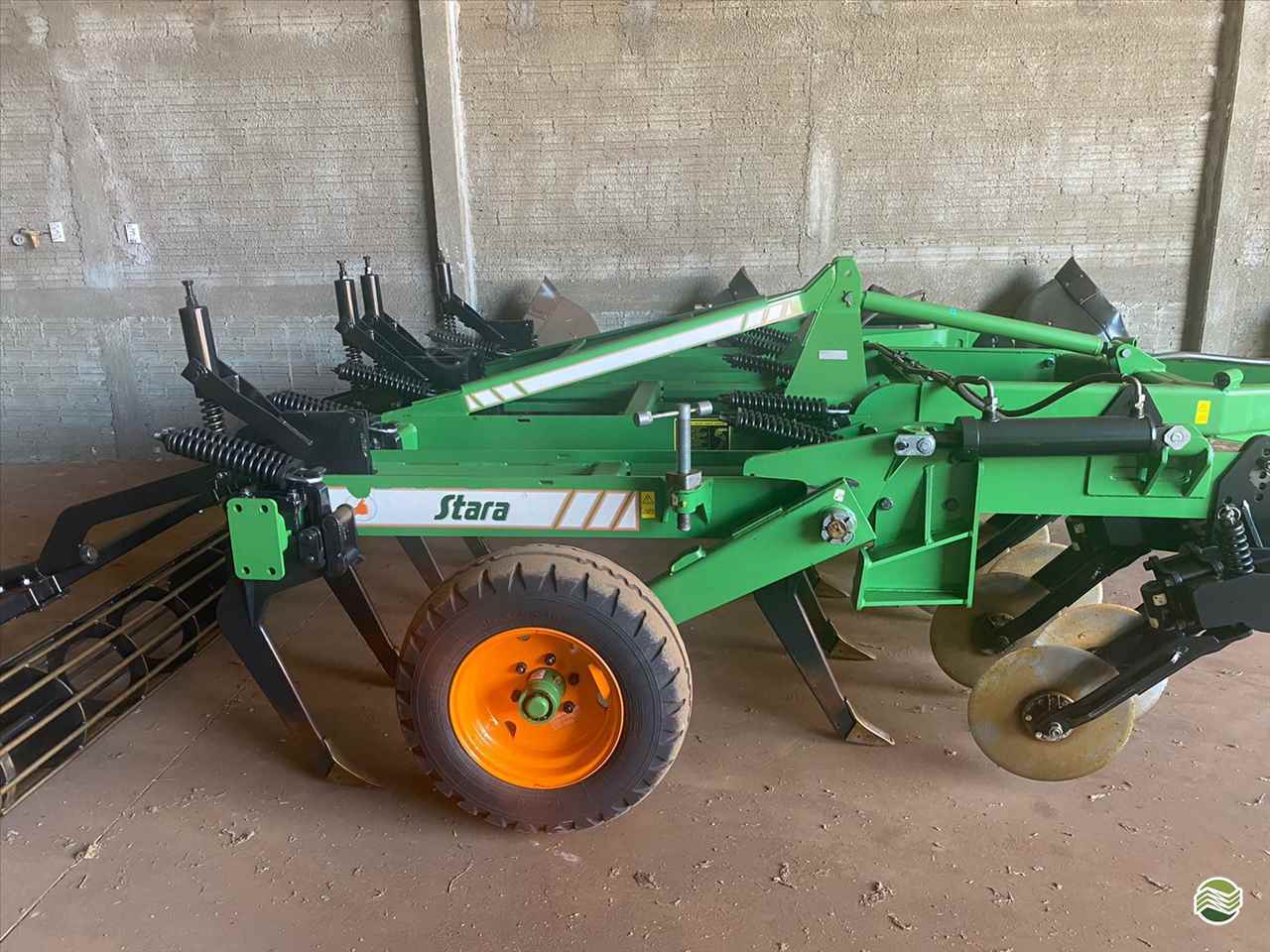 IMPLEMENTOS AGRICOLAS ESCARIFICADOR 11 HASTES DISCO CORTE Rural Vendas® TERRA ROXA PARANÁ PR