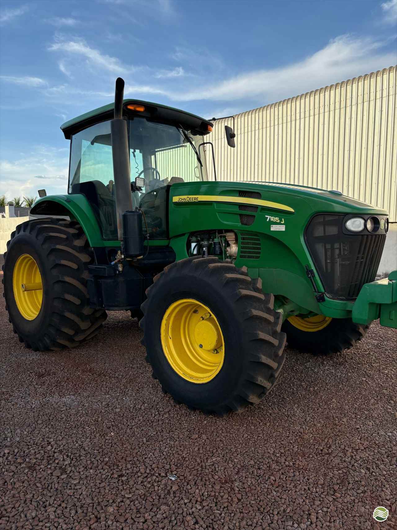 TRATOR JOHN DEERE JOHN DEERE 7185J Tração 4x4 Rural Vendas® TERRA ROXA PARANÁ PR