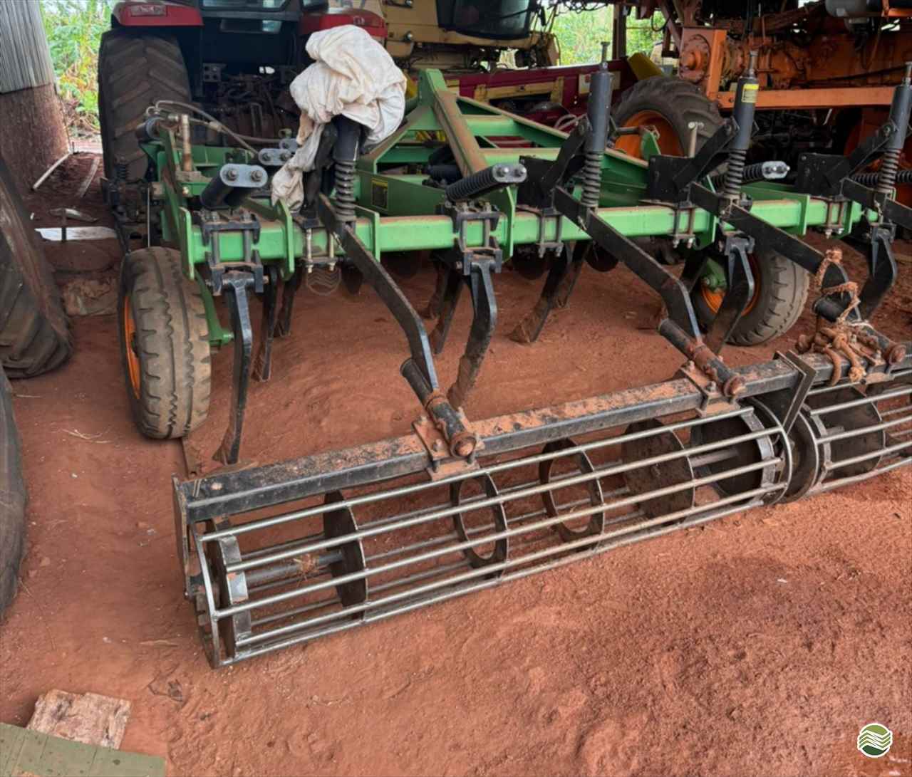 IMPLEMENTOS AGRICOLAS ESCARIFICADOR 11 HASTES DISCO CORTE Rural Vendas® TERRA ROXA PARANÁ PR