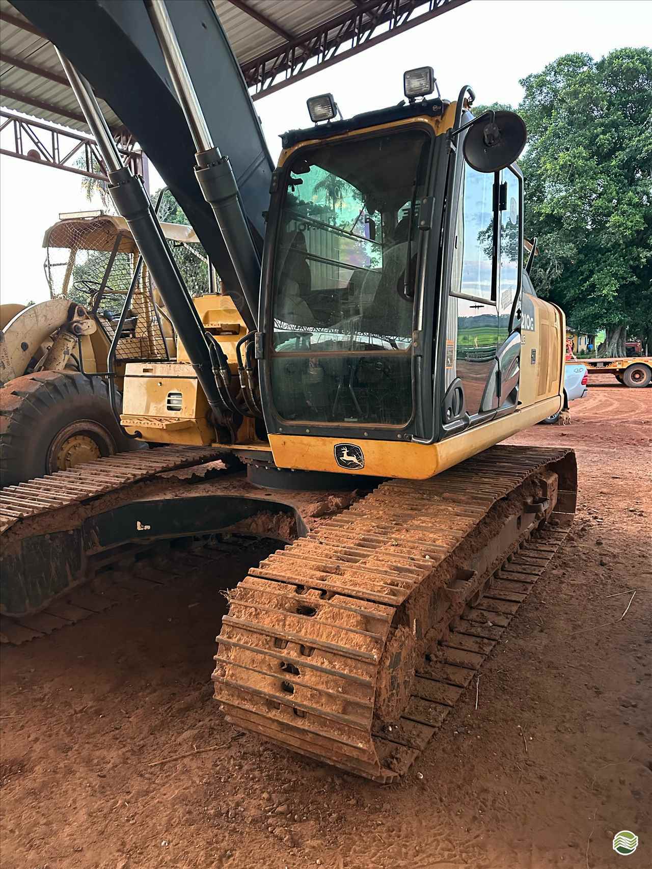 ESCAVADEIRA JOHN DEERE 210G Rural Vendas® TERRA ROXA PARANÁ PR
