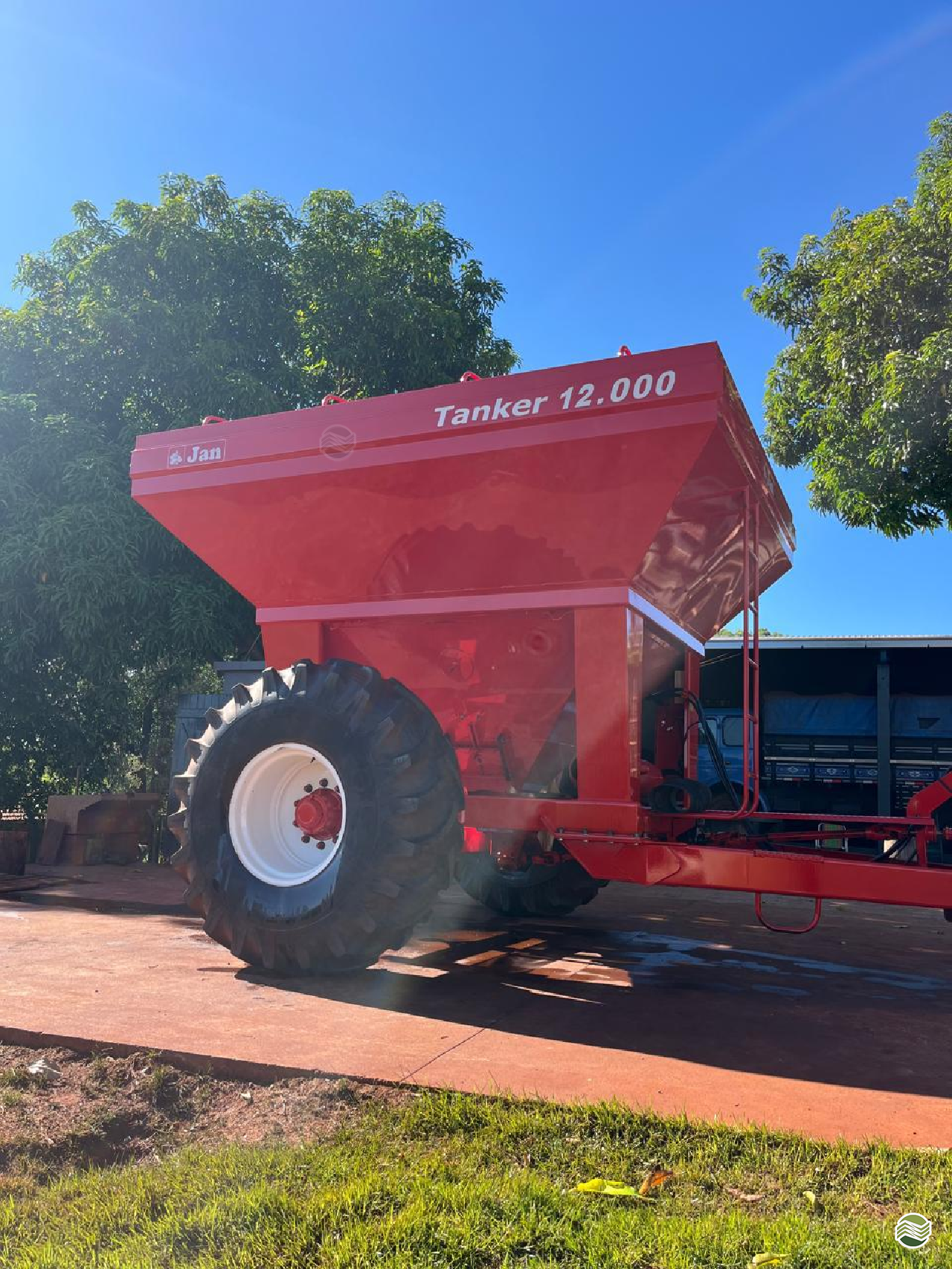 IMPLEMENTOS AGRICOLAS CARRETA BAZUKA GRANELEIRA 12000 Rural Vendas® TERRA ROXA PARANÁ PR