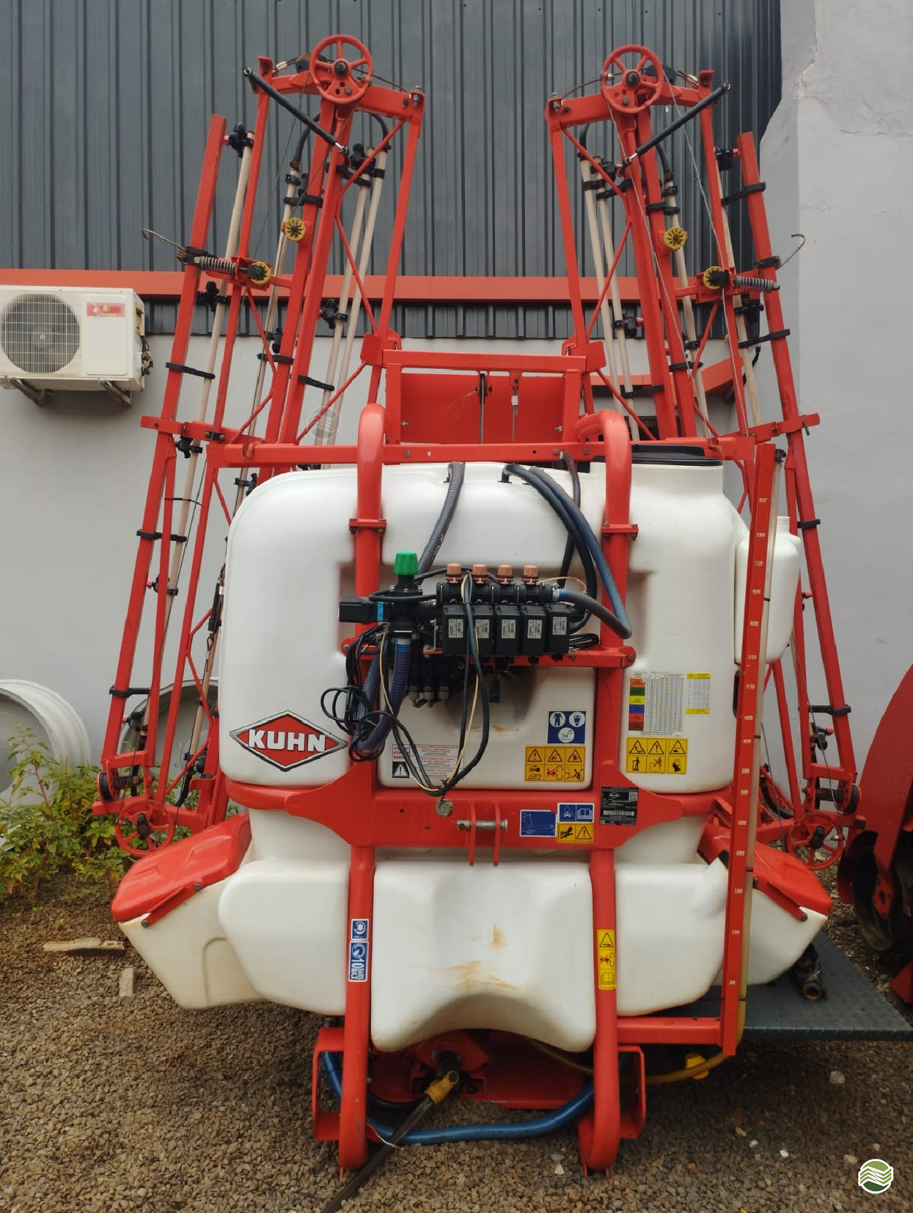 PULVERIZADOR KUHN PORTER 800 S Arrasto Rural Vendas® TERRA ROXA PARANÁ PR