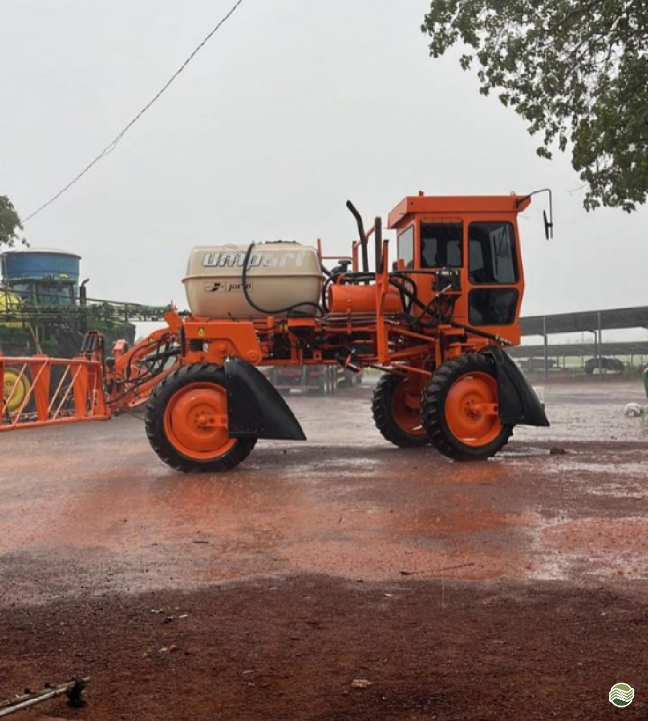 PULVERIZADOR JACTO UNIPORT 2000 PLUS Tração 4x2 Rural Vendas® TERRA ROXA PARANÁ PR