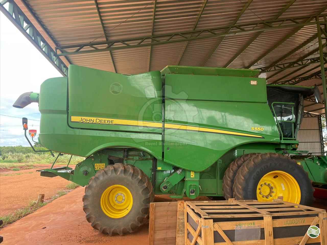 COLHEITADEIRA JOHN DEERE JOHN DEERE S550 Rural Multimarcas ARAGUARI MINAS GERAIS MG