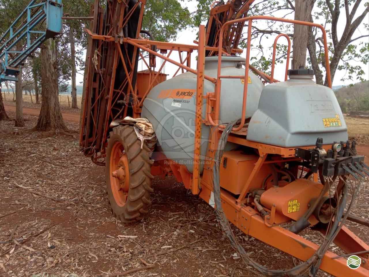 PULVERIZADOR JACTO ADVANCE 3000 AM21 Arrasto Rural Multimarcas ARAGUARI MINAS GERAIS MG