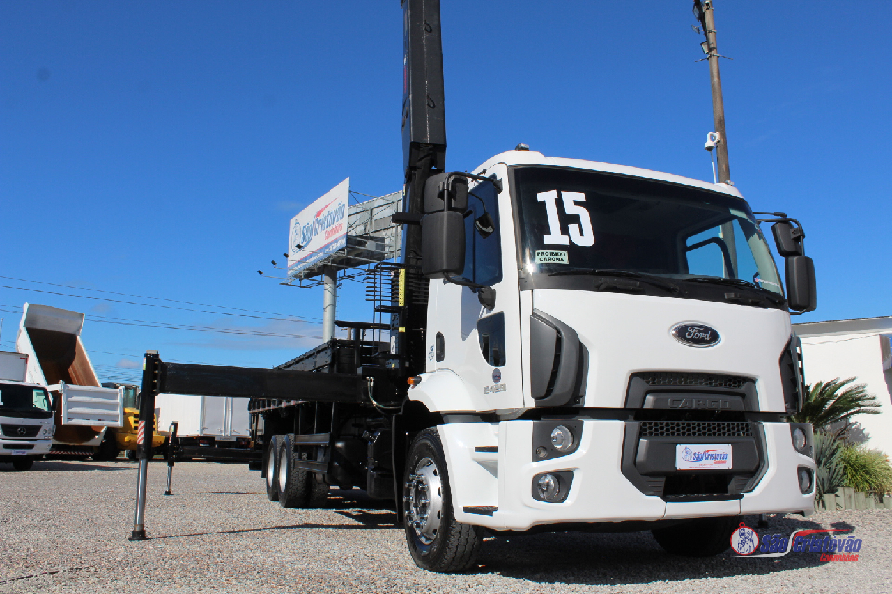 CAMINHAO FORD CARGO 2429 Guincho Munck Truck 6x2 São Cristóvão Caminhões SAO JOSE SANTA CATARINA SC