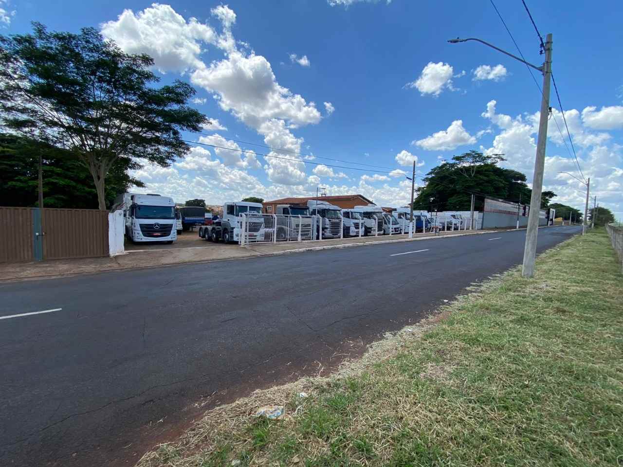 Foto da Loja da Reinaldo Caminhões