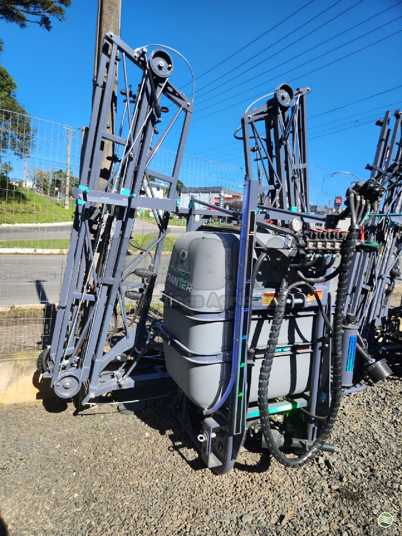 PULVERIZADOR PANTER PANTER 600 Acoplado Hidráulico Sabiá Máquinas Agrícolas IRATI PARANÁ PR