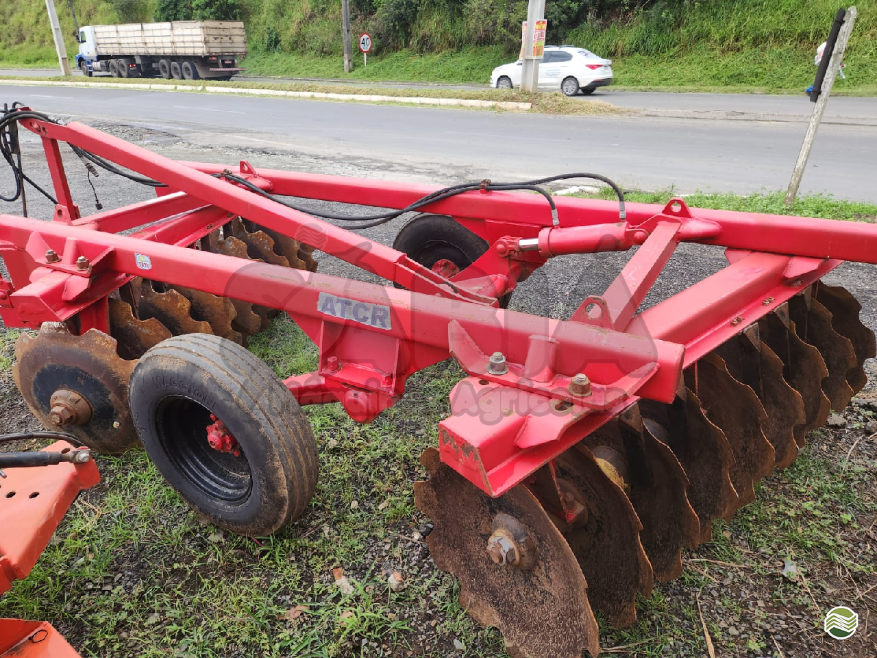IMPLEMENTOS AGRICOLAS GRADE ARADORA ARADORA 18 DISCOS Sabiá Máquinas Agrícolas IRATI PARANÁ PR