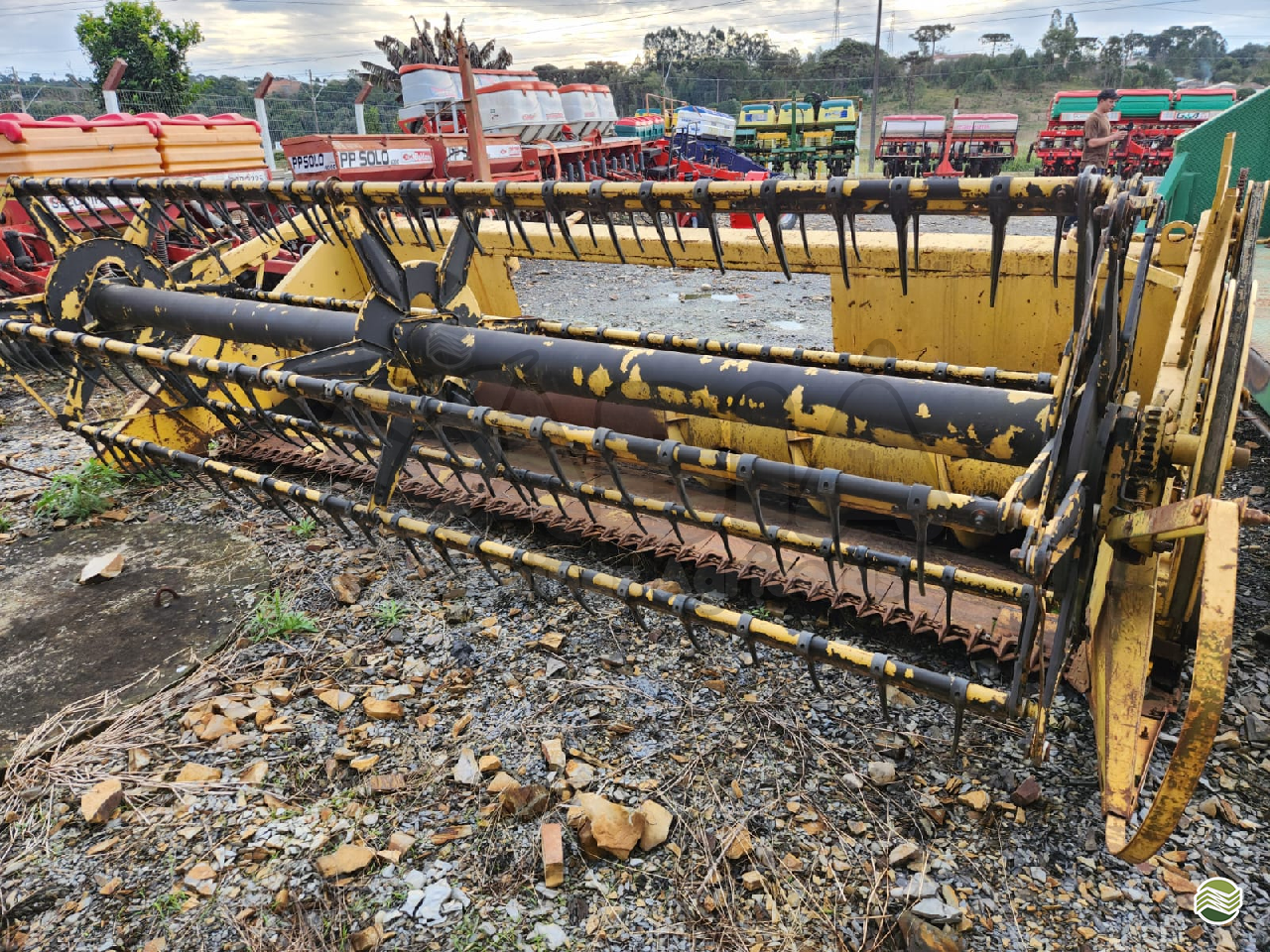PLATAFORMA COLHEITADEIRA NEW HOLLAND SOJA Sabiá Máquinas Agrícolas IRATI PARANÁ PR