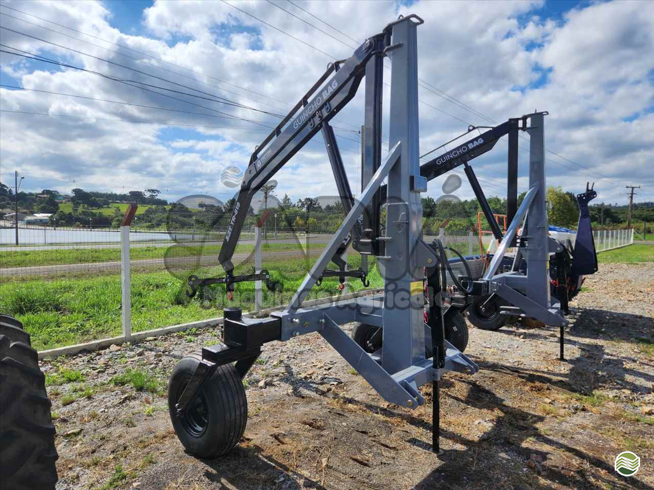 IMPLEMENTOS AGRICOLAS GUINCHO BIG BAG GUINCHO 2200 Kg Sabiá Máquinas Agrícolas IRATI PARANÁ PR