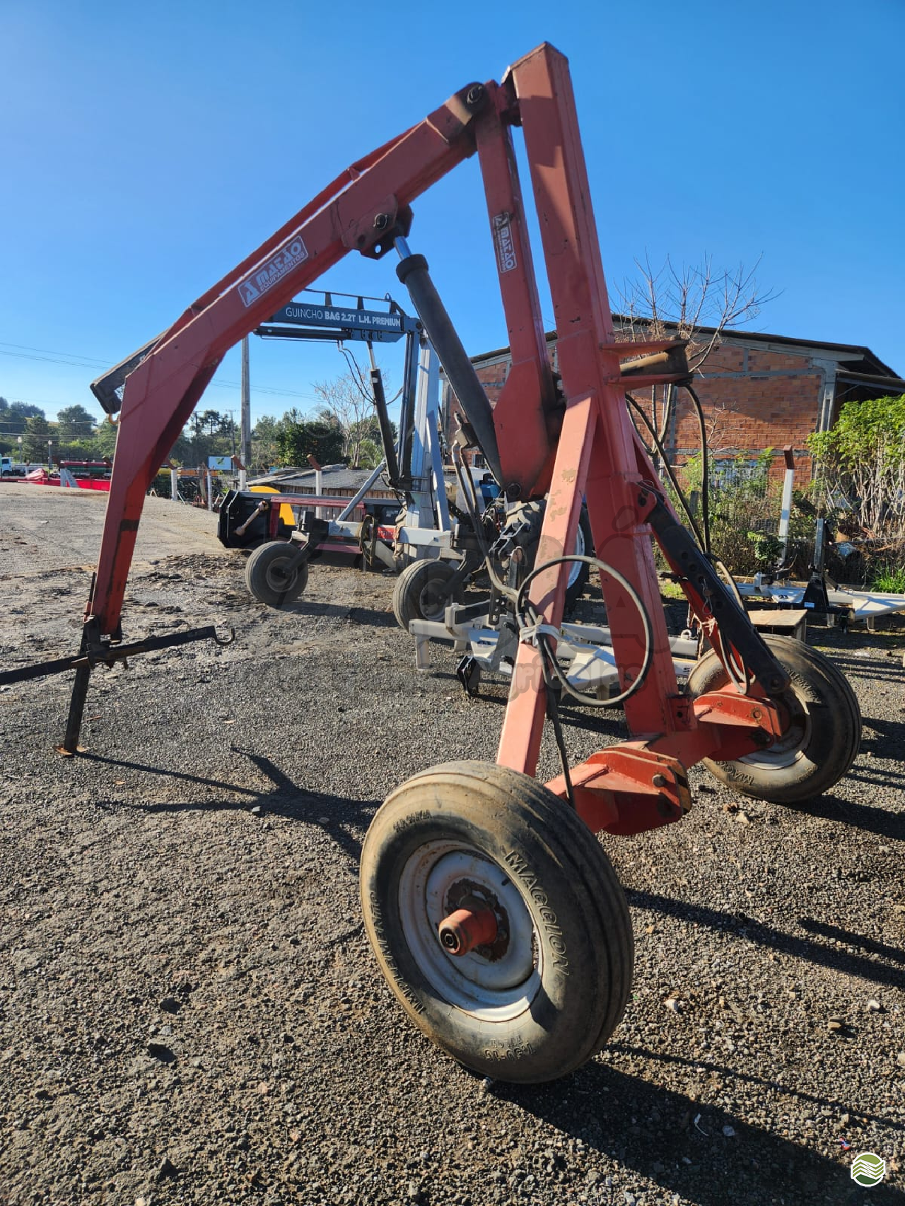 IMPLEMENTOS AGRICOLAS GUINCHO BIG BAG GUINCHO 1200 Kg Sabiá Máquinas Agrícolas IRATI PARANÁ PR