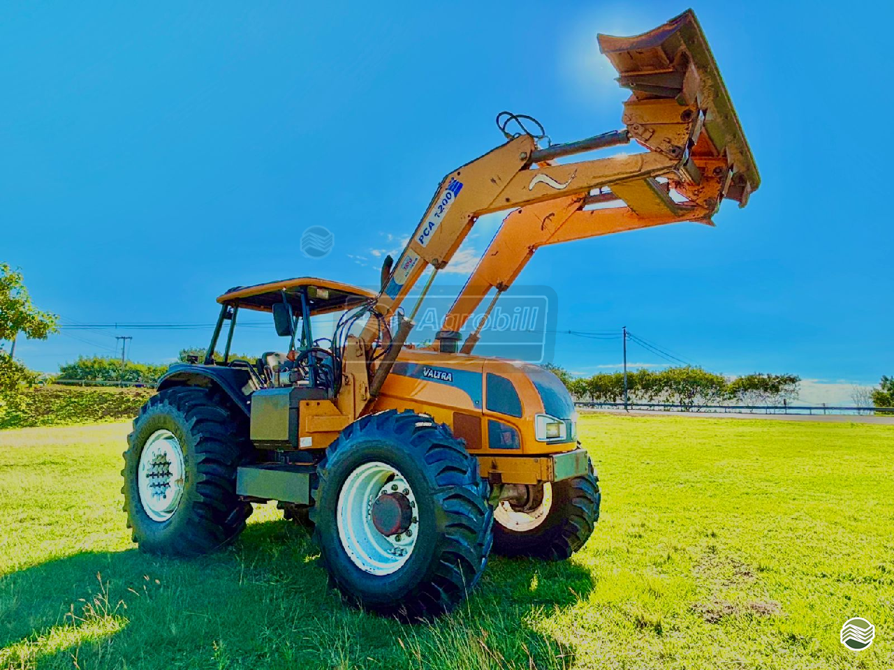 TRATOR VALTRA VALTRA BH 180 Tração 4x4 AGROBILL Tratores & Implementos Agrícolas SALTINHO SÃO PAULO SP