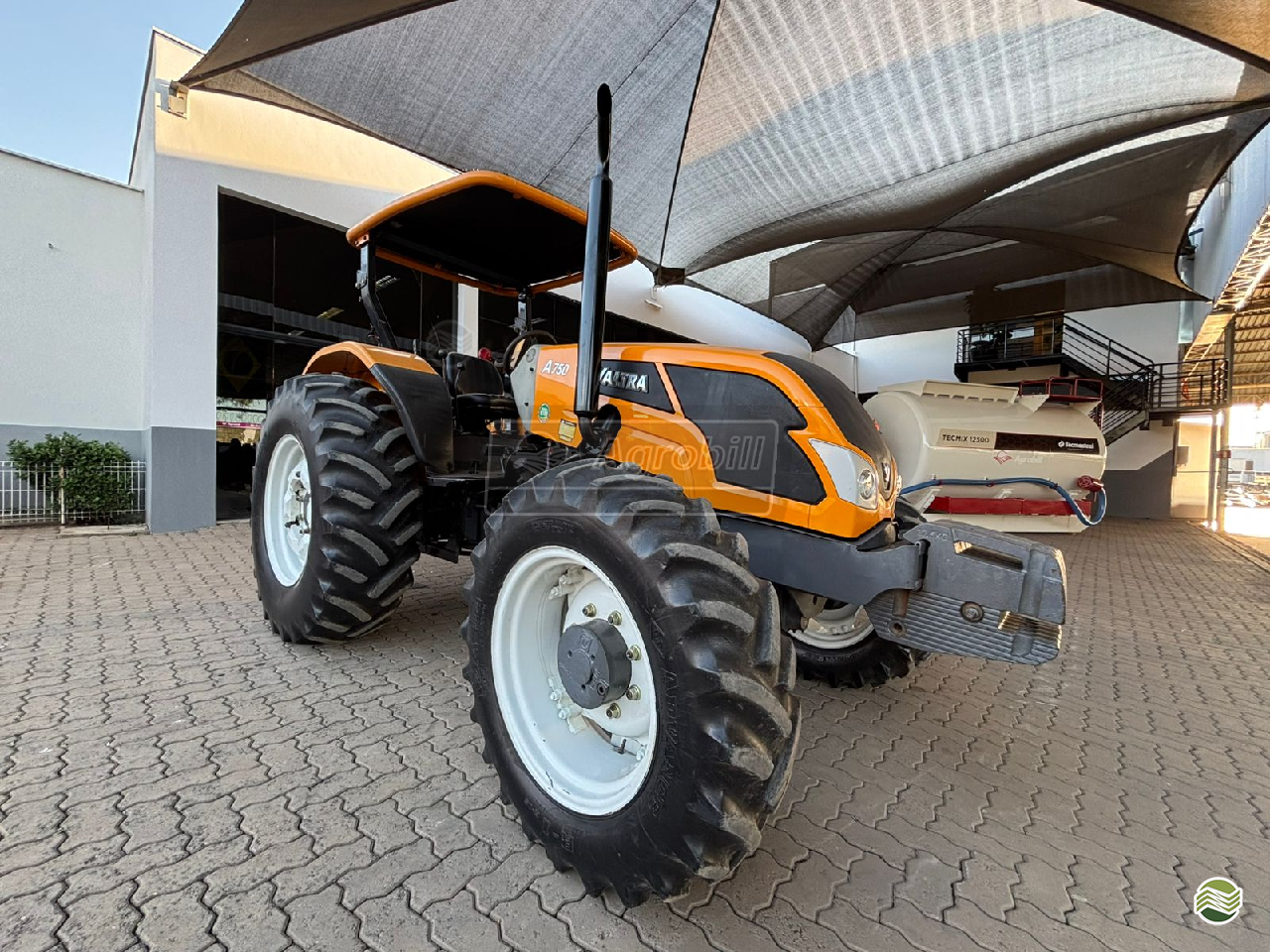 TRATOR VALTRA VALTRA A750 Tração 4x4 AGROBILL Tratores & Implementos Agrícolas SALTINHO SÃO PAULO SP