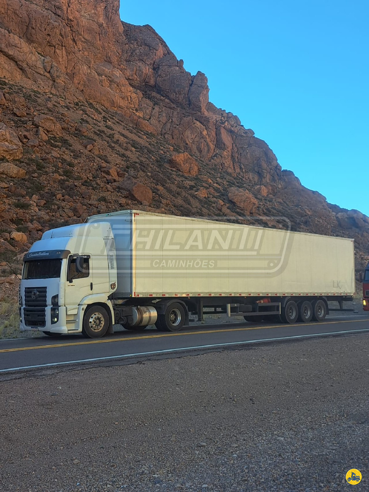 CARRETA SEMI-REBOQUE BAU FURGÃO Chilanti Caminhões QUATRO BARRAS PARANÁ PR