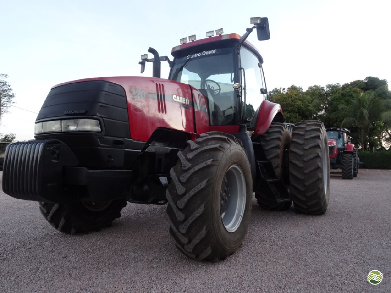 TRATOR CASE PUMA 225 Tração 4x4 Centro Oeste Máquinas RONDONOPOLIS MATO GROSSO MT