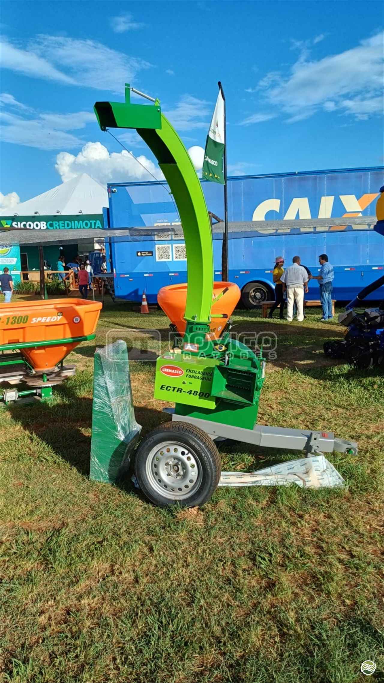 IMPLEMENTOS AGRICOLAS ENSILADEIRA PICADOR ENSILADEIRA Dovigo Tratores ARTUR NOGUEIRA SÃO PAULO SP