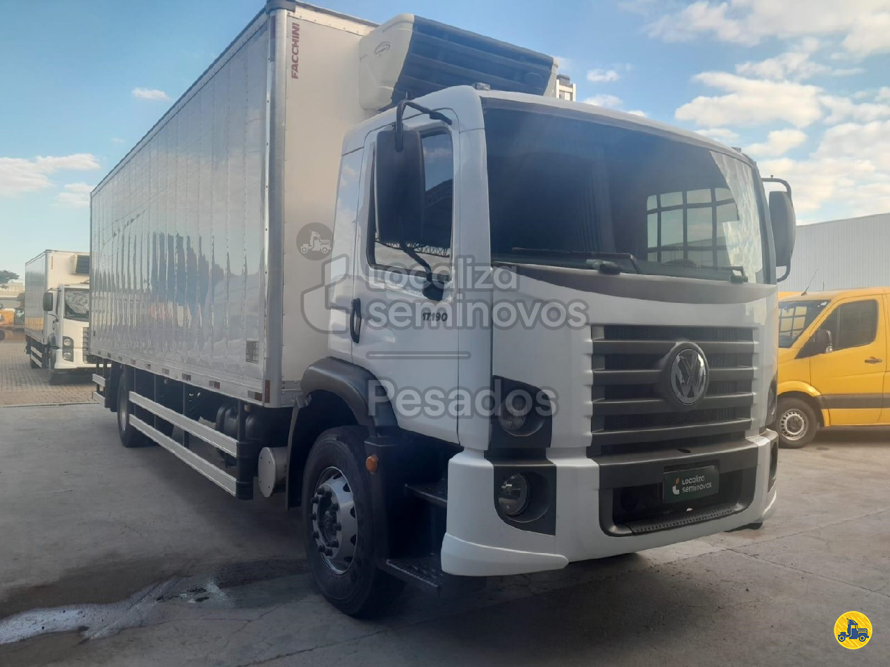 CAMINHAO VOLKSWAGEN VW 17190 Localiza Seminovos Pesados - Campinas CAMPINAS SÃO PAULO SP