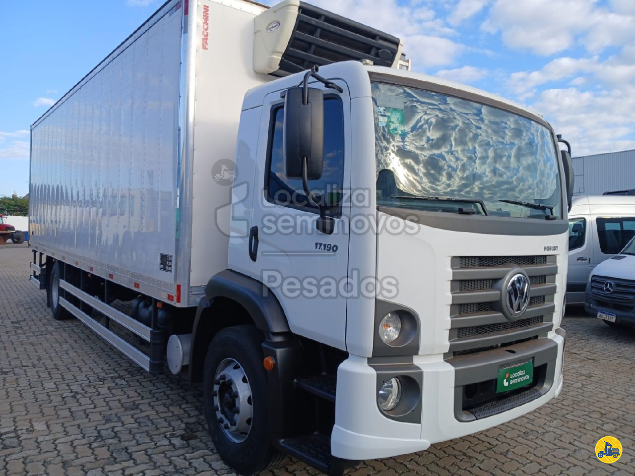 CAMINHAO VOLKSWAGEN VW 17190 Localiza Seminovos Pesados - Campinas CAMPINAS SÃO PAULO SP