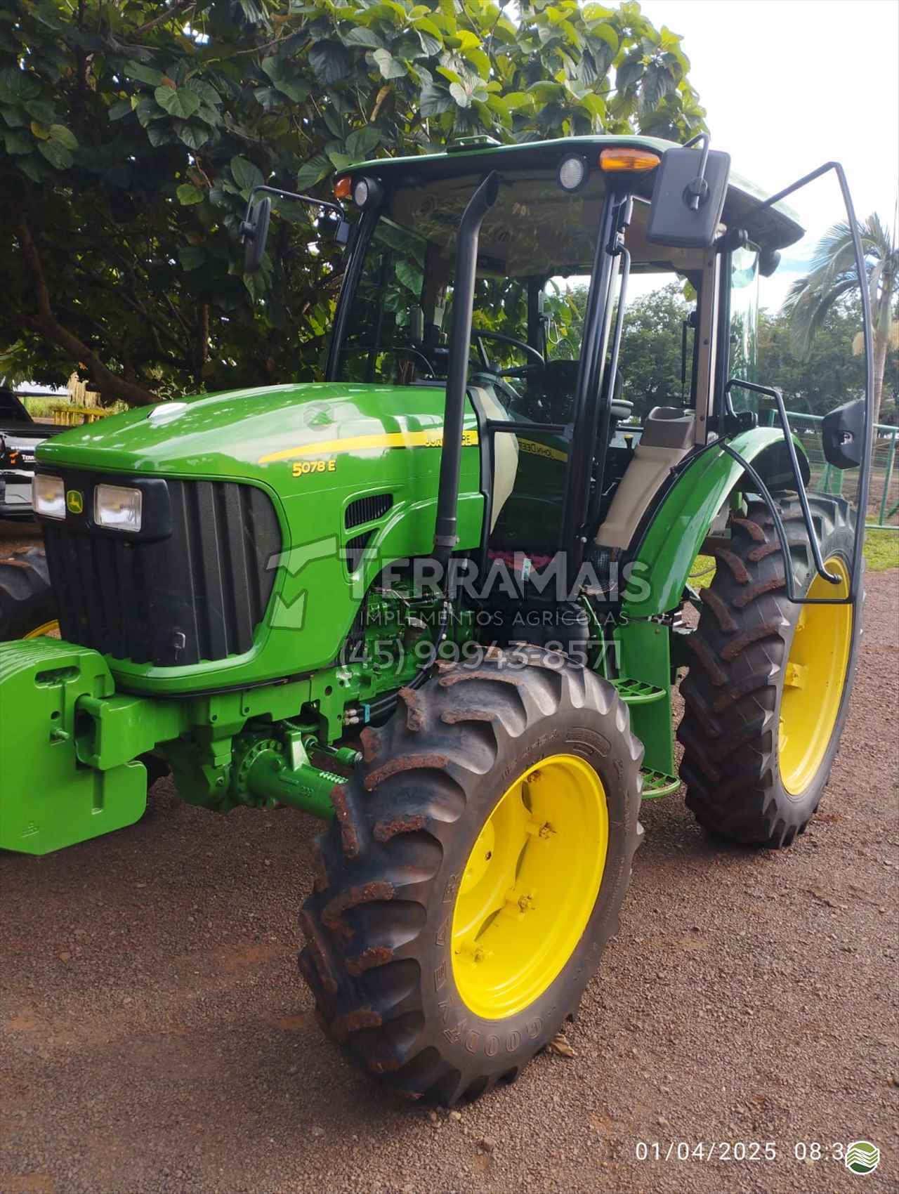 JOHN DEERE 5078E de Terra Mais Implementos Agrícolas