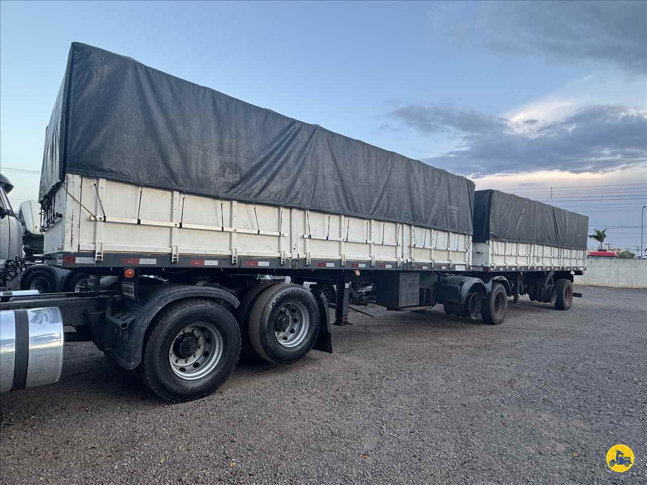 CARRETA BITREM GRANELEIRO Indio Bandeira Caminhões CAMPO MOURAO PARANÁ PR