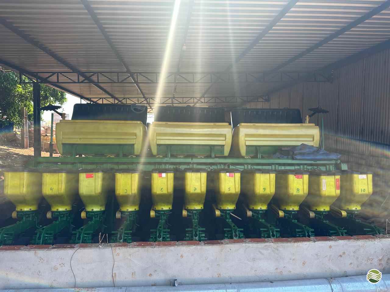 PLANTADEIRA JOHN DEERE PLANTADEIRAS 1111 Diney Tratores GOIOERE PARANÁ PR