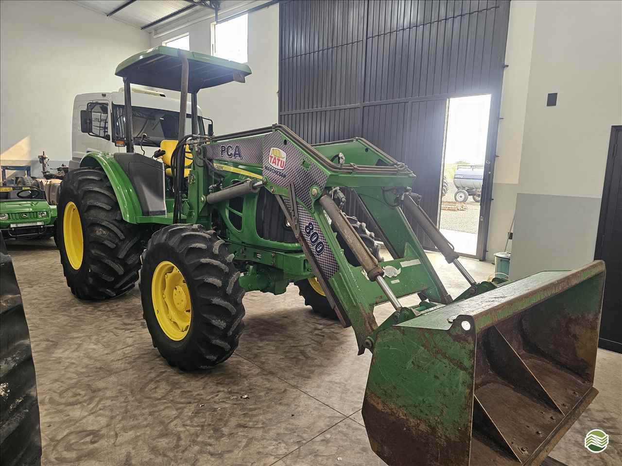TRATOR JOHN DEERE JOHN DEERE 6100E Tração 4x4 Marin Tratores BIRIGUI SÃO PAULO SP