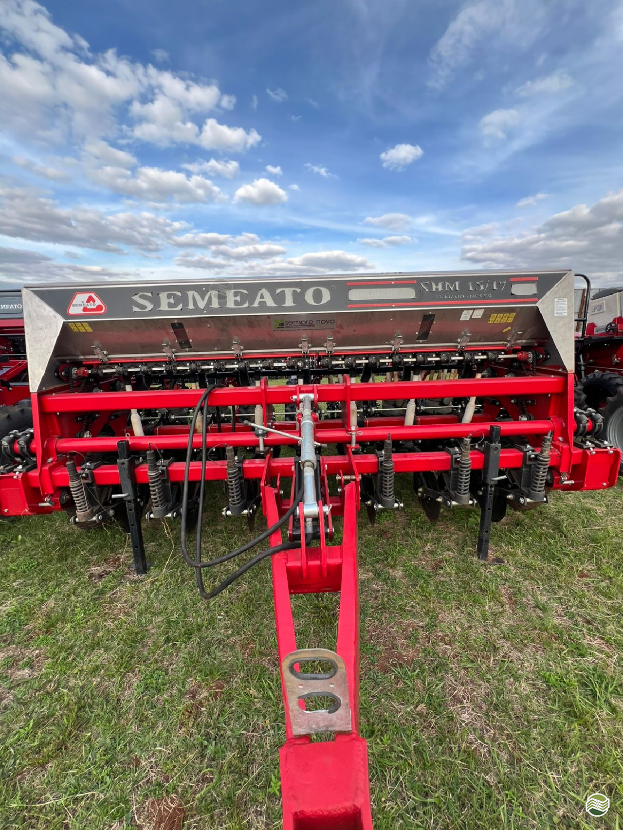 SHM 15/17 de Sempre Nova Máquinas e Implementos Agrícolas
