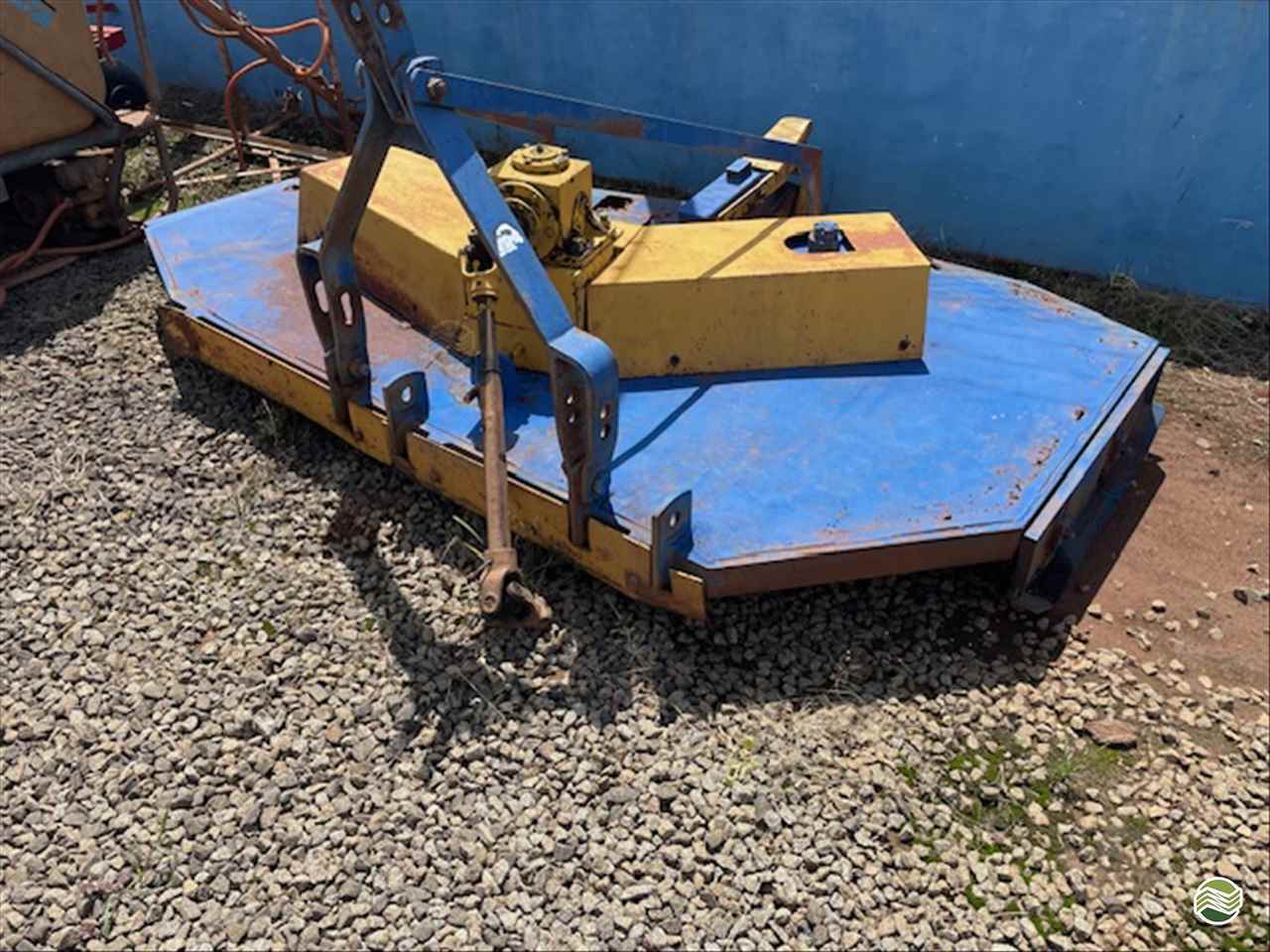 IMPLEMENTOS AGRICOLAS ROCADEIRA ROCADEIRA HIDRÁULICA DUPLA Limeira Tratores LIMEIRA SÃO PAULO SP