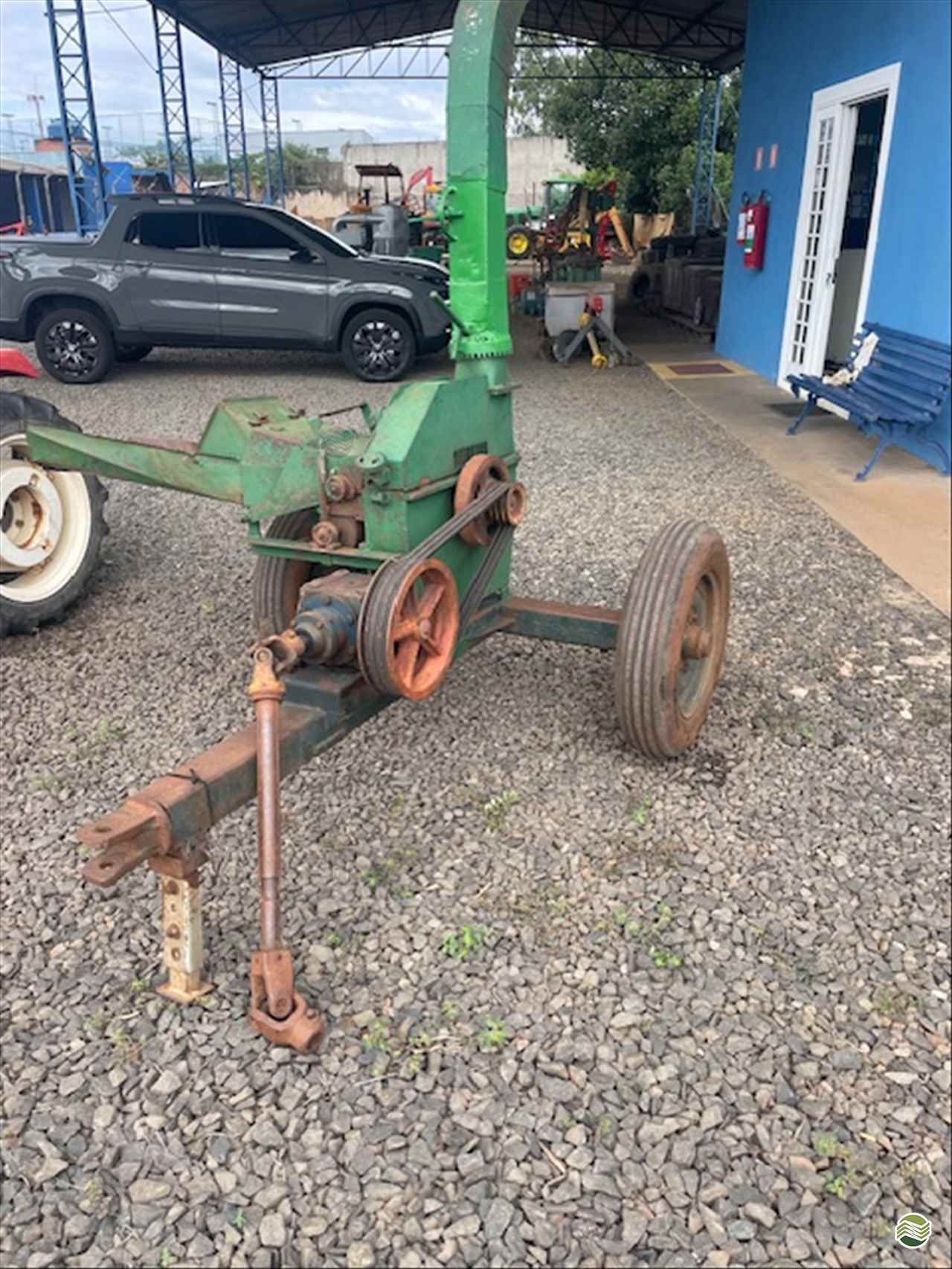 IMPLEMENTOS AGRICOLAS ENSILADEIRA PICADOR ENSILADEIRA Limeira Tratores LIMEIRA SÃO PAULO SP