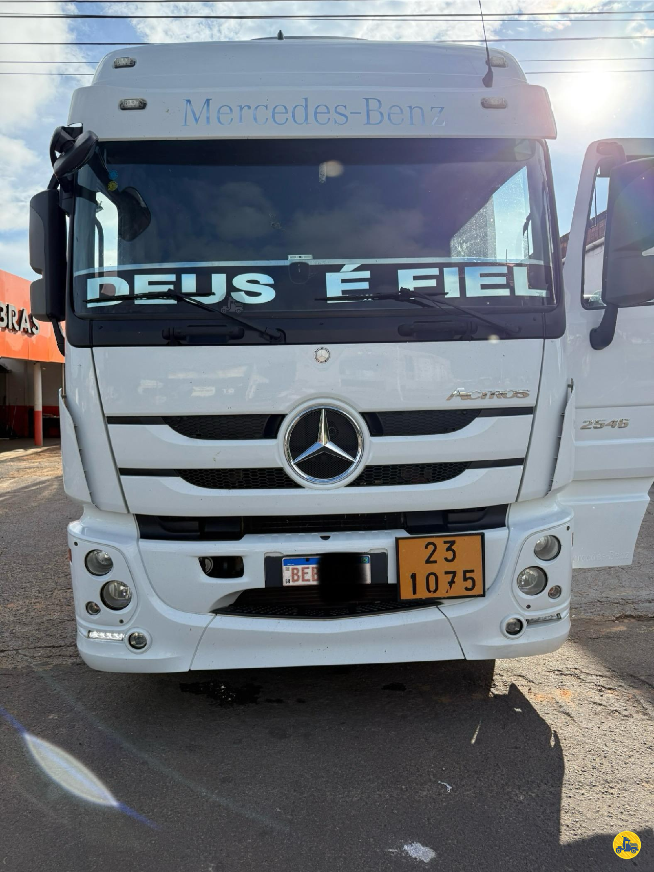 CAMINHAO MERCEDES-BENZ MB 2546 Cavalo Mecânico Cavalo 6x2 Edmilson Caminhões Usados UMUARAMA PARANÁ PR